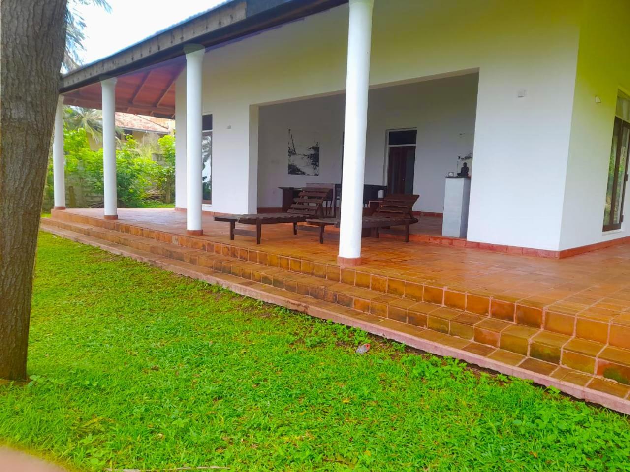 Bluewind Resort Tangalle Ngoại thất bức ảnh