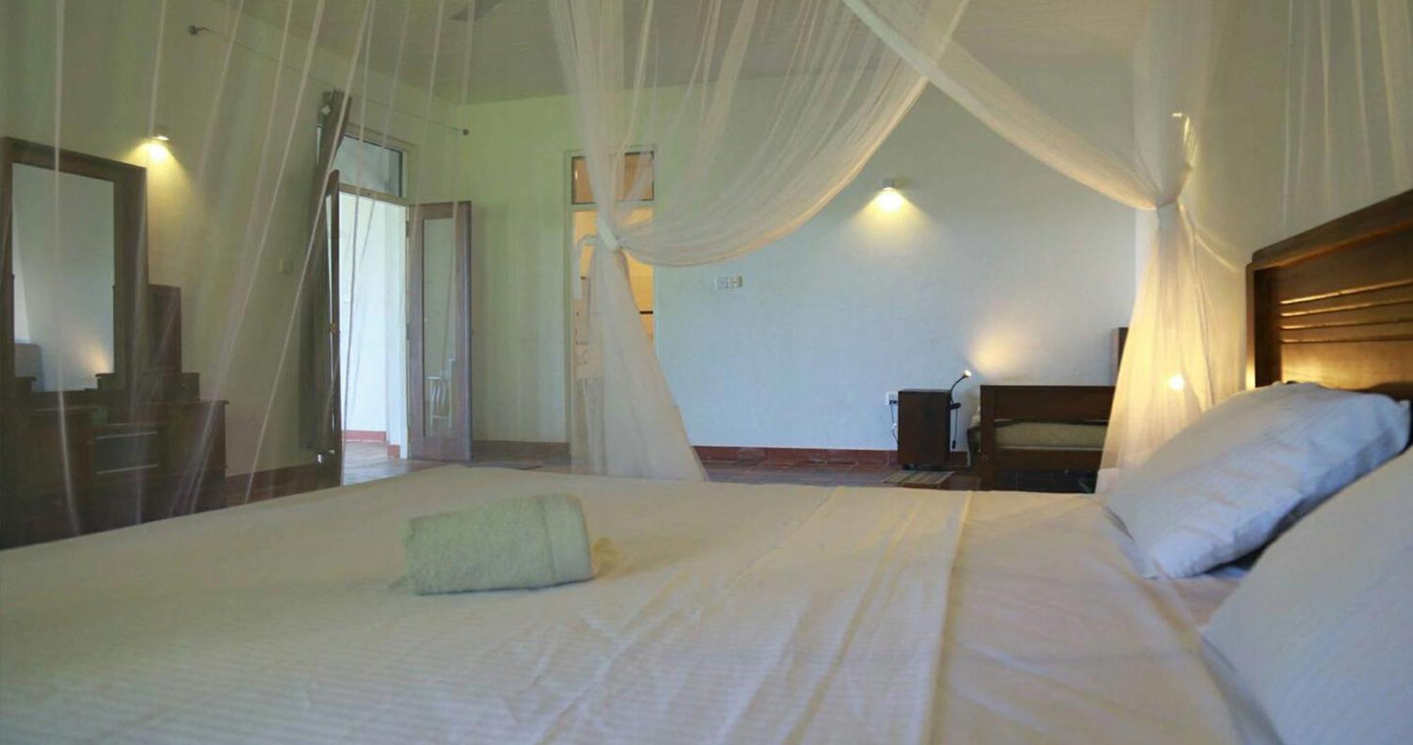 Bluewind Resort Tangalle Ngoại thất bức ảnh